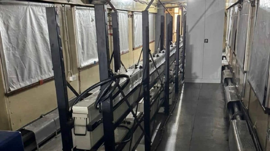 В Україні показали нові вагони для медичної евакуації