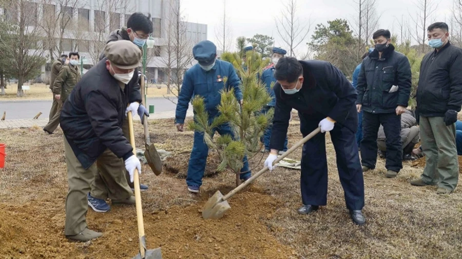 КНДР відправила до Росії своїх робітників