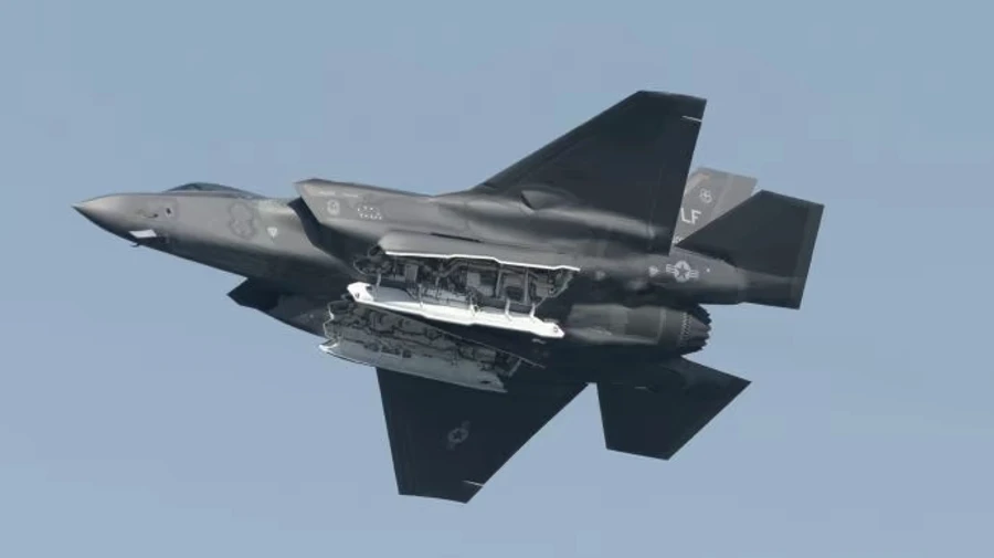 Військовий літак США розбився над Середземним морем