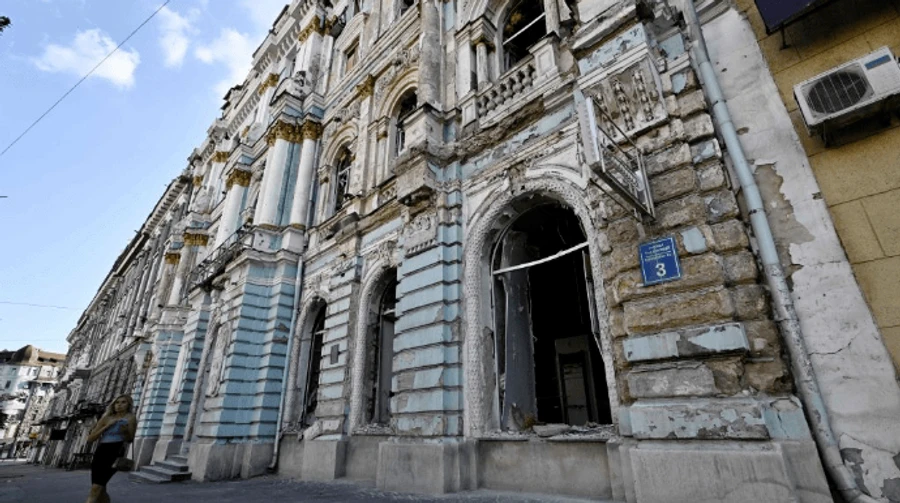 Харків: Росіяни поцілили в будівлю ВНЗ в центрі міста