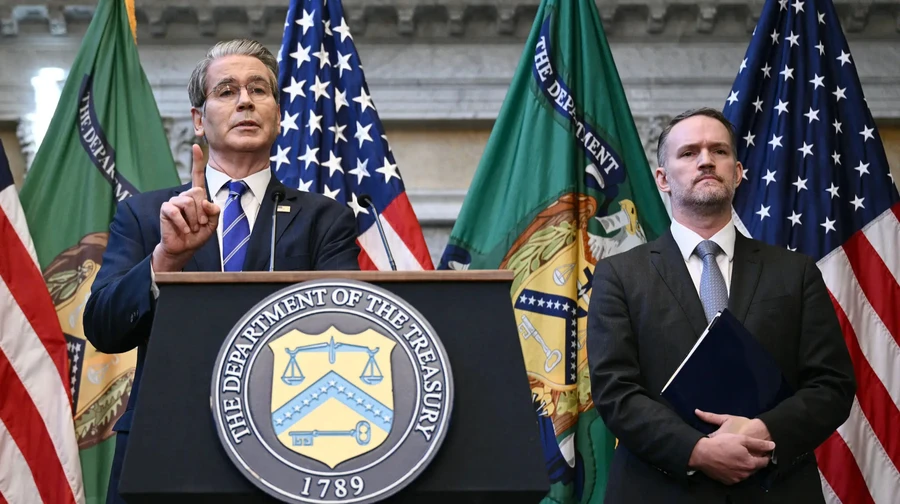 США посилюють контроль над американськими компаніями, щоб зменшити залежність від Китаю