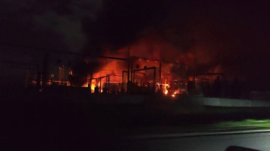 У Смоленській області РФ через атаку дрона почалася пожежа на об'єкті ПЕК