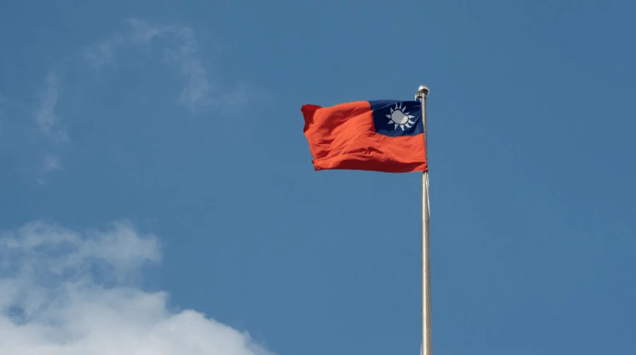 Тайвань запустив сигнальні ракети через безпілотники і невпізнані літаки