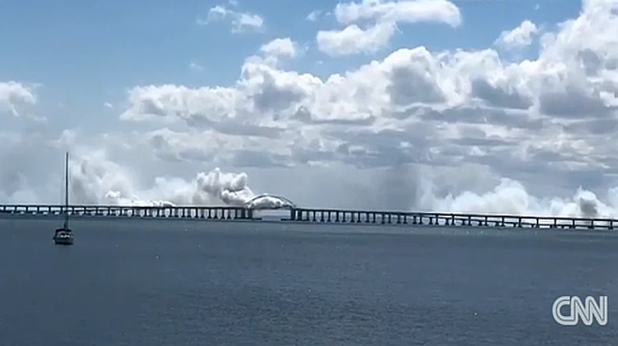 CNN оприлюднила ексклюзивні кадри СБУ атаки на Кримський міст у липні