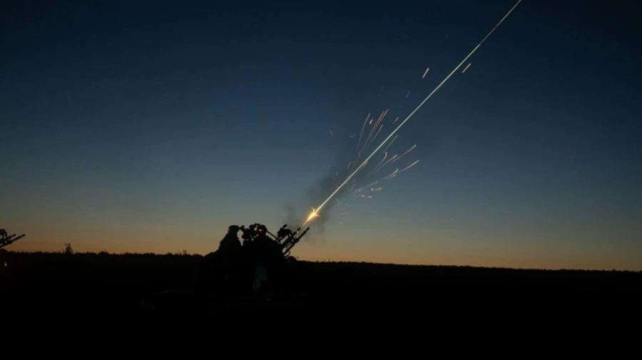 Росія атакувала і 164-ма дронами і ракетою: ППО знешкодила 137 безпілотників, є влучання