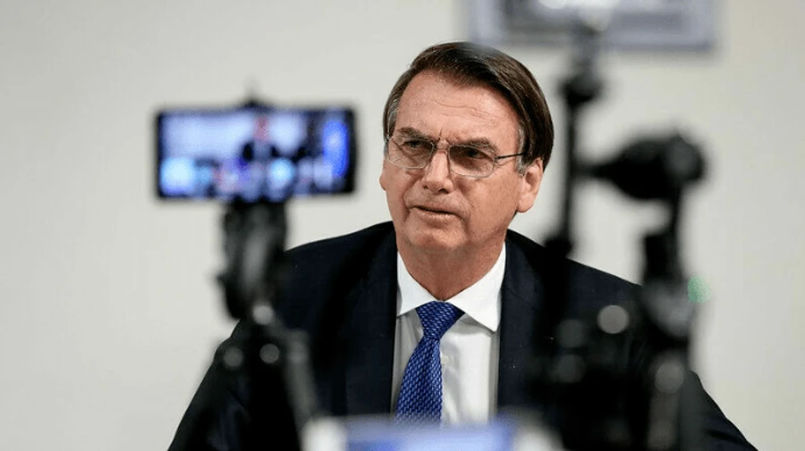 Невакцинованого президента Болсонару не пустили на футбольний матч