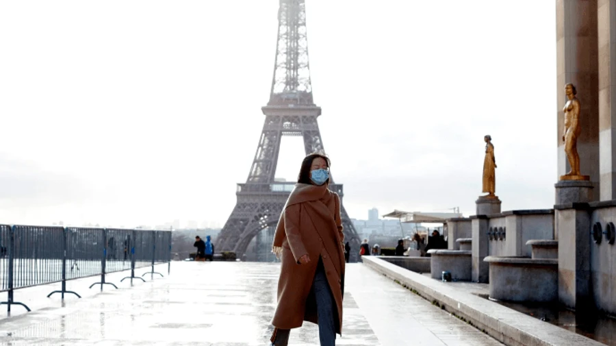 У Франції оголосили третій локдаун: закривають школи і забороняють подорожі