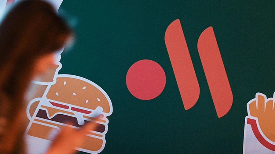 В Росії хочуть запровадити збір з відвідувачів ресторанів на війну в Україні