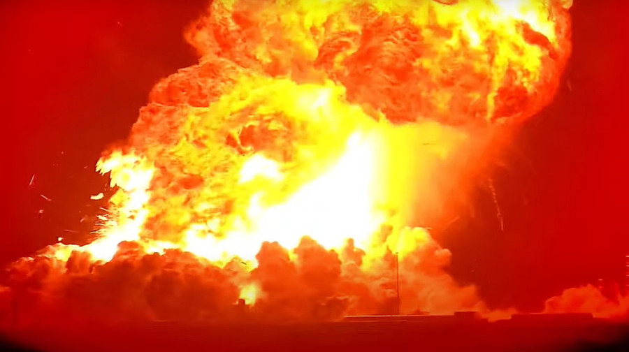 У SpaceX сталася чергова аварія – космічний корабель Starship вибухнув на тестовому стенді [ДОПОВНЕНО]