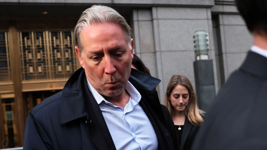 Експосадовець ФБР зізнався у роботі на підсанкційного російського олігарха