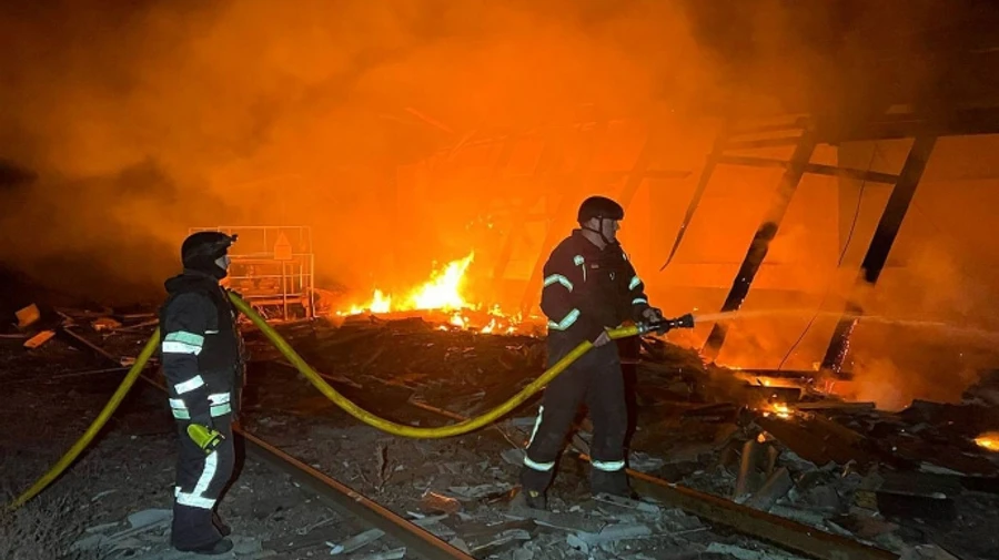 Окупанти атакували дронами Харківщину: спалахнула масштабна пожежа на підприємстві