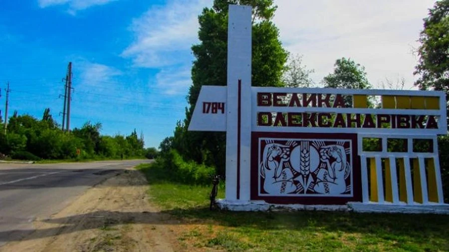 На Херсонщині окупанти закрили селище і використовують цивільних як 