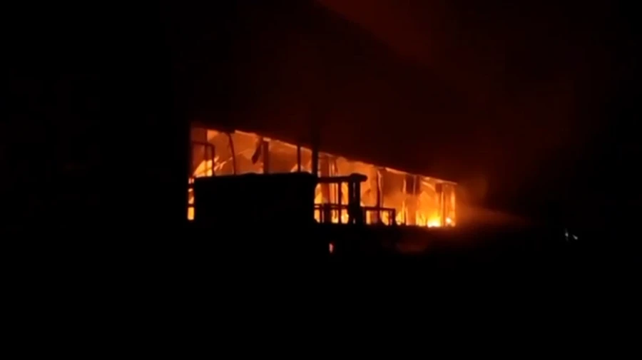 У російському Тольятті – масштабна пожежа