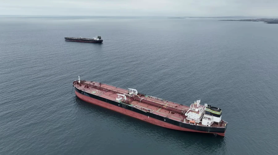 На словах за Україну, на ділі – за нафту Кремля: Тайвань став найбільшим у світі імпортером російського лігроїну