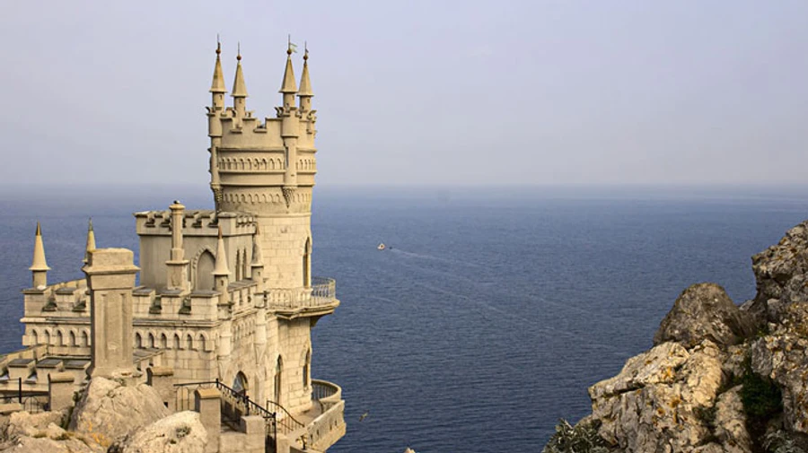 Окупанти відбирають нерухомість у мешканців Криму без паспортів РФ – спротив