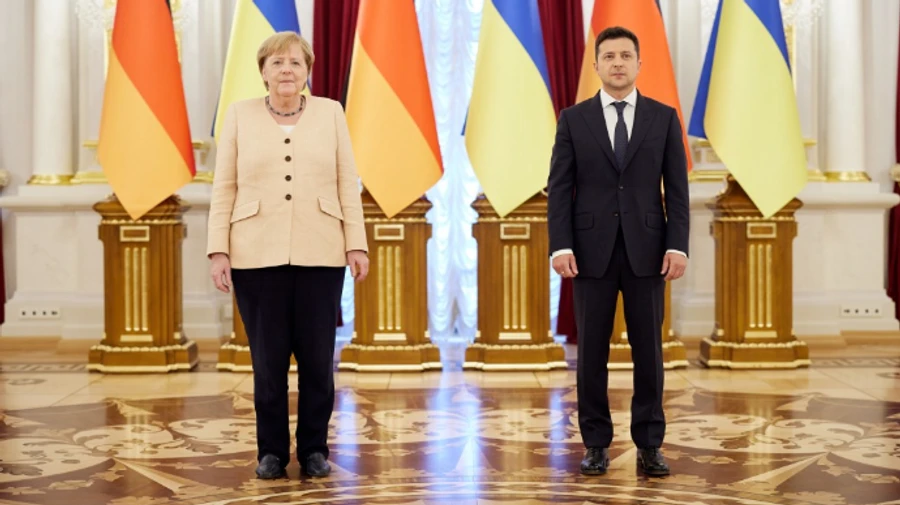 Головні новини неділі і ночі: Меркель та Зеленський, громадянство Баюл