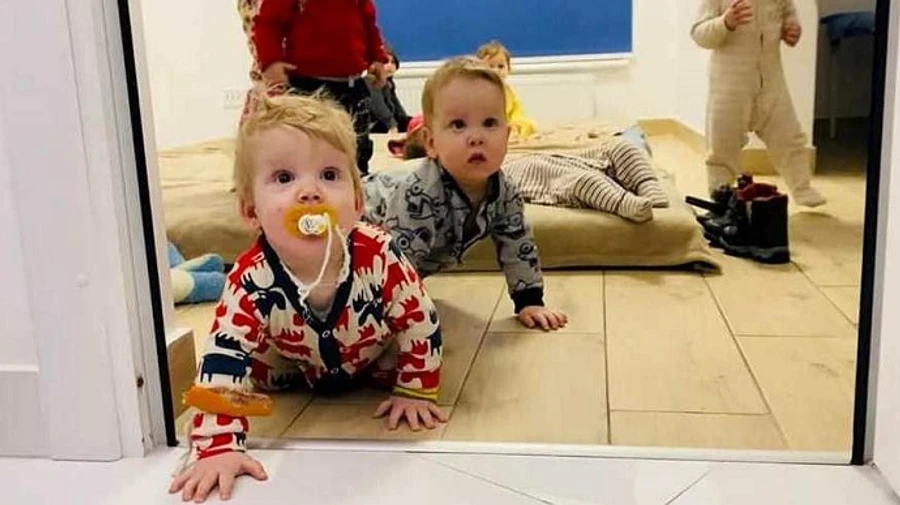 71 малюка евакуювали за кордон з дитбудинку в Сумах