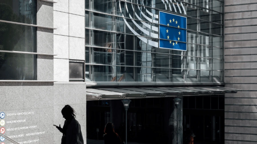 Міністри ЄС домовилися про постачання зброї Україні та нові санкції проти РФ