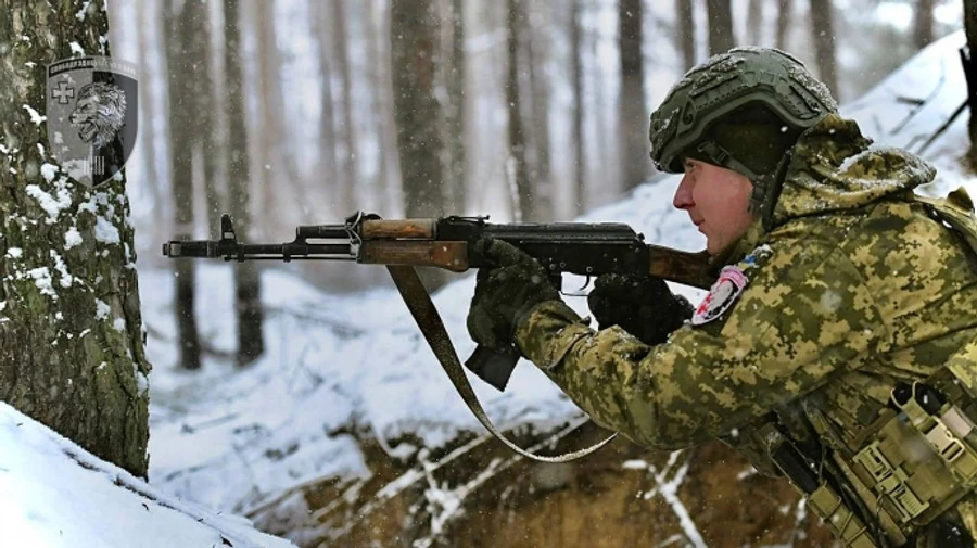 Росіяни активно атакують поблизу Авдіївки, за добу тут було 28 боєзіткнень − Генштаб