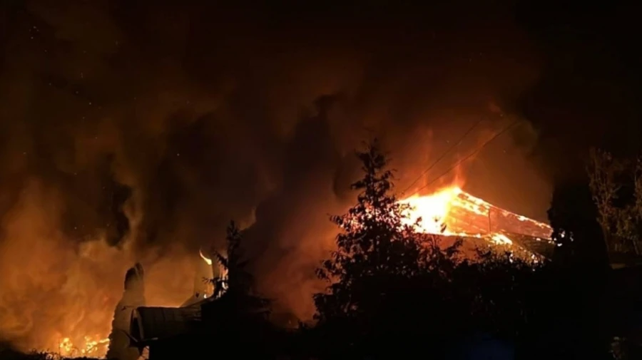 Росія атакувала Суми ударними дронами: є поранені, виникла масштабна пожежа