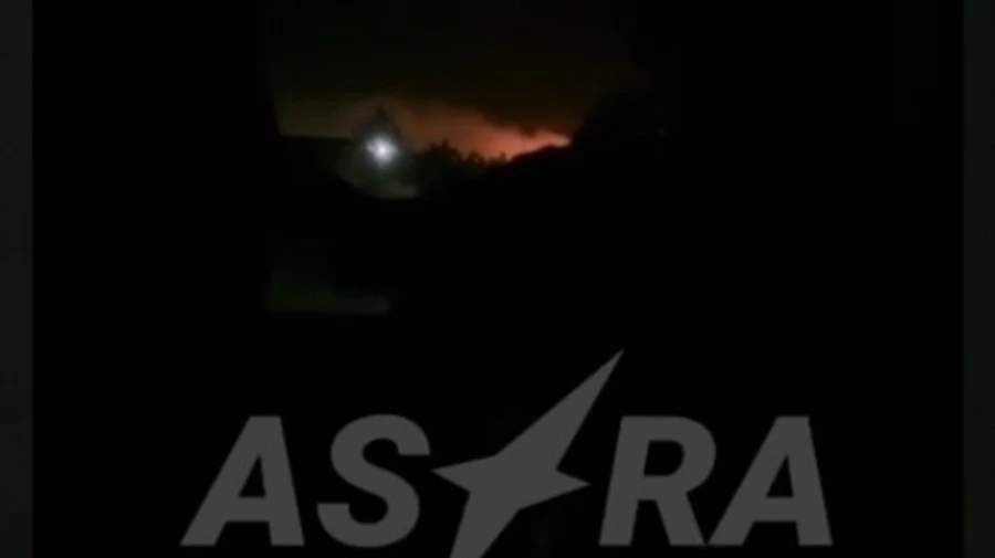 У російському Єльці заявили про атаку дронів: на заводі акумуляторів – пожежа