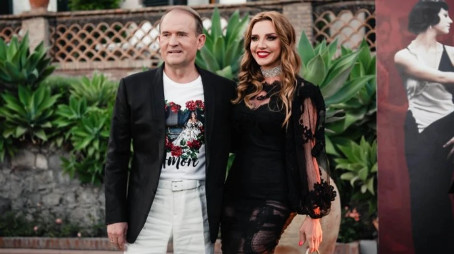 Головні новини п’ятниці і ночі: санкції проти Медведчука, закон про конкурси на держслужбу