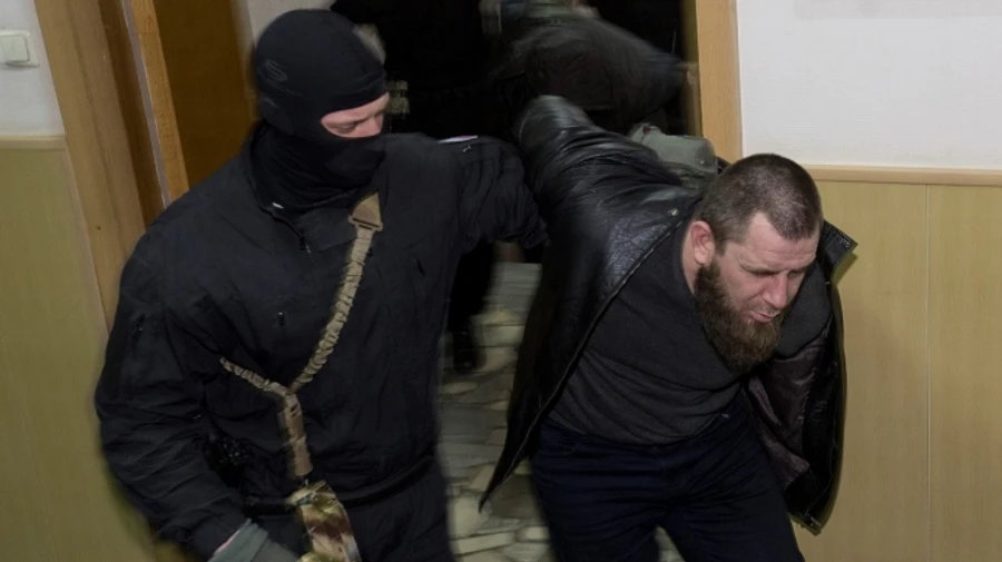 РосЗМІ: Засуджений за вбивство Нємцова насправді не воює, а служить у 