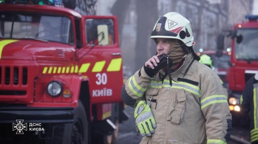 Через російський ракетний удар у Києві постраждало десятеро людей