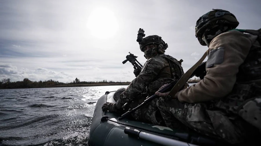 Захисники за добу знищили 930 окупантів і літак