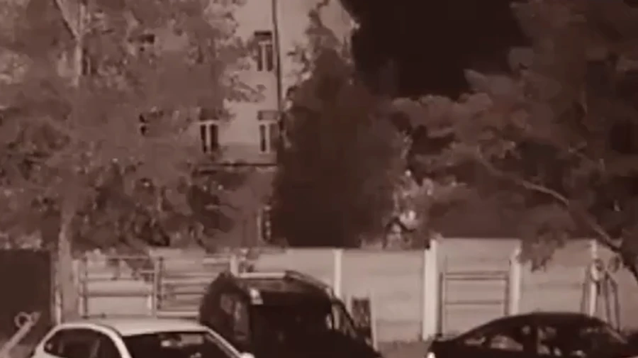 У Курську прогриміли вибухи: російська влада заявила про збиття безпілотника