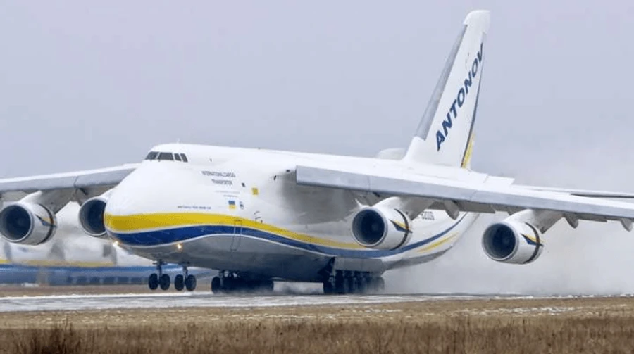 “Схеми”: “Антонов” переплачує за заправку своїх літаків, відкидаючи дешевші пропозиції