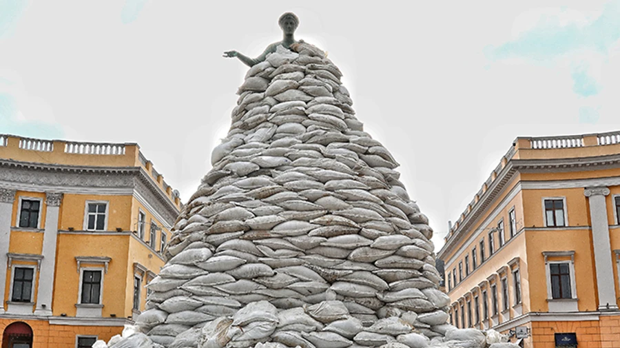 Під час повітряної тривоги в Одесі пролунав вибух — ЗМІ