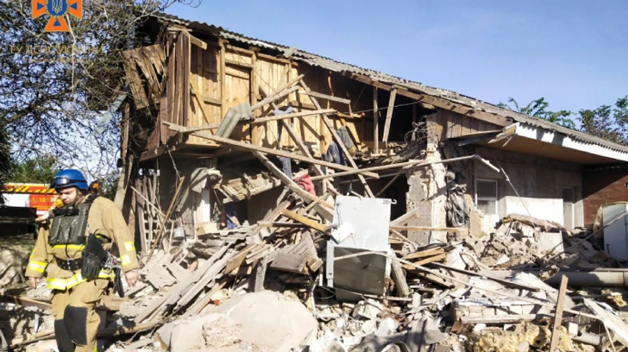 Зросла кількість загиблих через касетний обстріл РФ села під Запоріжжям