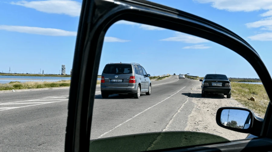 Херсонщина: Росіяни хочуть продавати на АЗС завезене з Криму пальне — ОК “Південь”