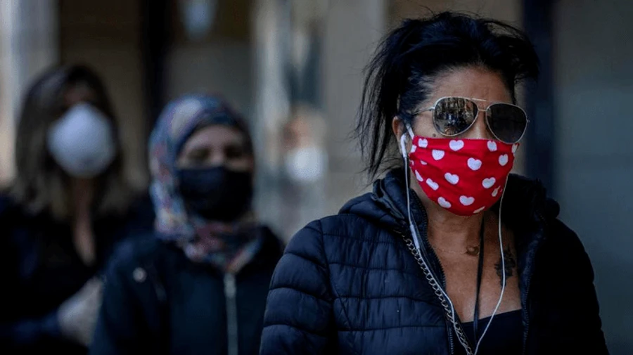 AP: Низка штатів США скоротили свою COVID-статистику — одразу як зросли зараження