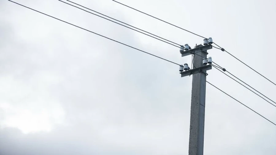 Негода вирувала у трьох областях, 32 населені пункти – без електрики