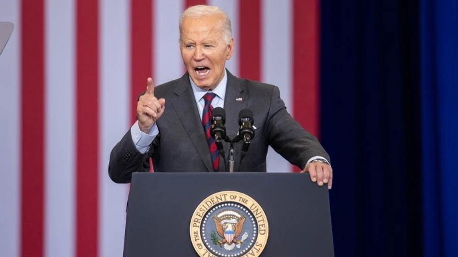 Байден закликав політично заблокувати Трампа