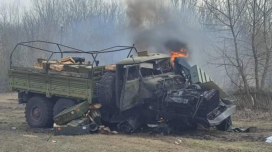 Під Києвом українці тримають оборону і контратакують – Генштаб