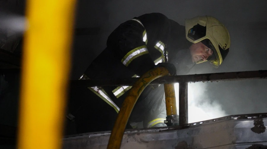 Росіяни вночі били по енергетиці, атака триває – Міненерго