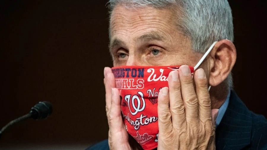 Головний інфекціоніст США попередив про нову хвилю COVID-19