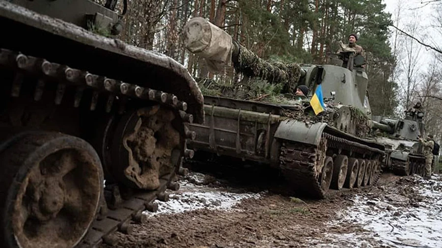 Захисники за добу знищили понад 900 окупантів, літак, гелікоптер і 8 танків