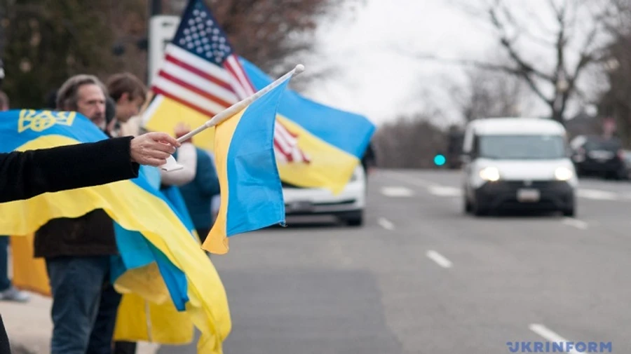 Українці під посольством Росії у Вашингтоні вимагали: