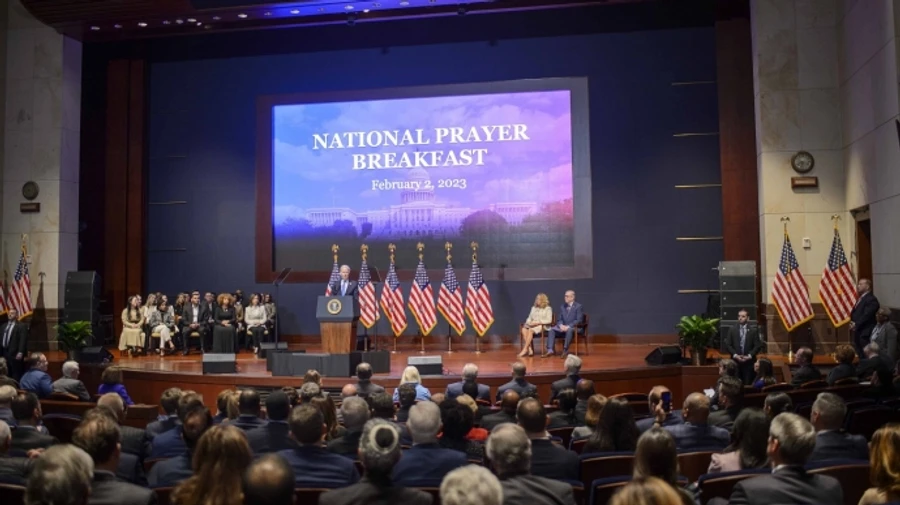 Байден: США повинні продовжувати допомагати Києву