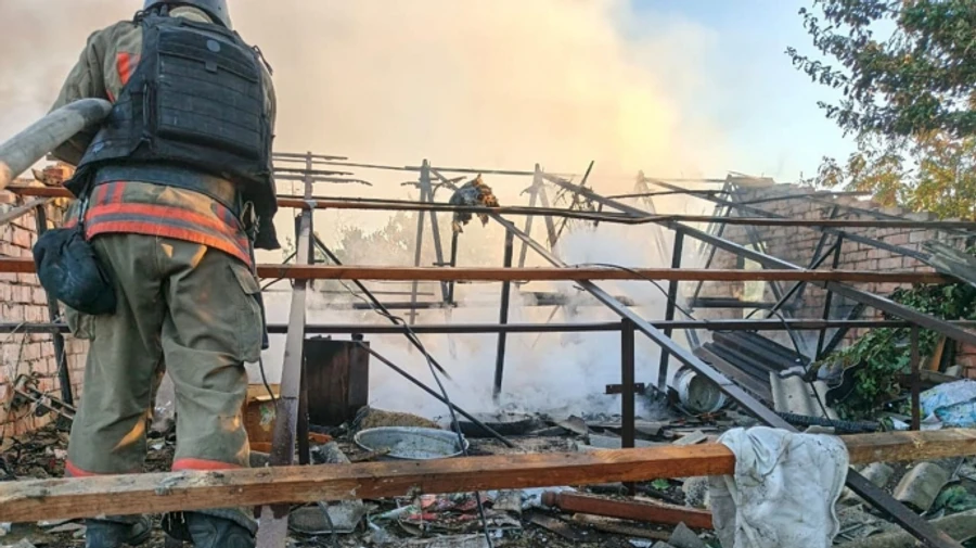 Окупанти пошкодили транспортне підприємство у Павлограді, вирувала пожежа