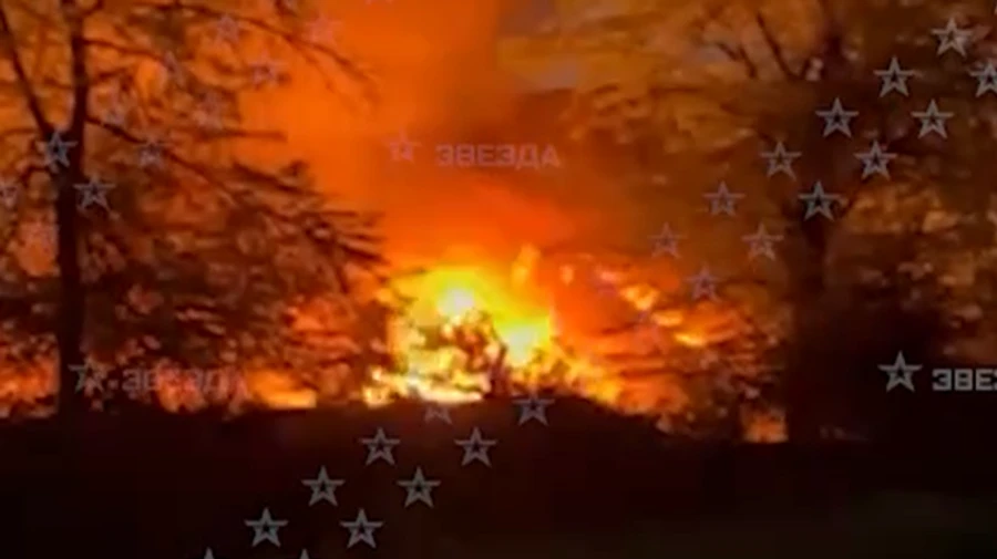 В окупованому Шахтарську після ракетного удару горить нафтобаза – росЗМІ