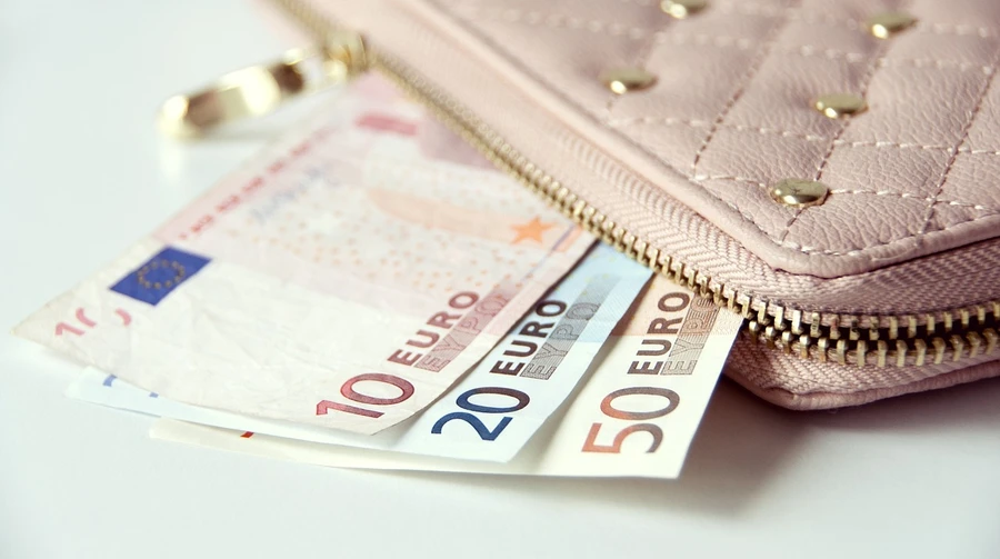 У Німеччині скоротять виплати біженцям з України: що зміниться