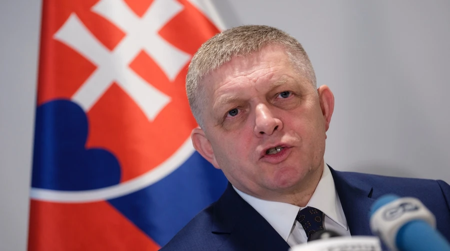 Фіцо пообіцяв блокувати виділення Україні