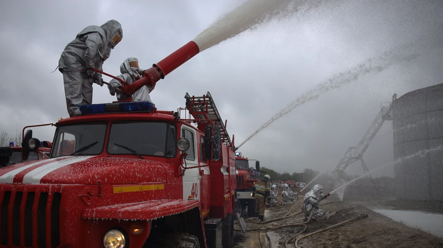 Дрони атакували Ярославль: вибухи і пожежа на одному з найбільших НПЗ Росії