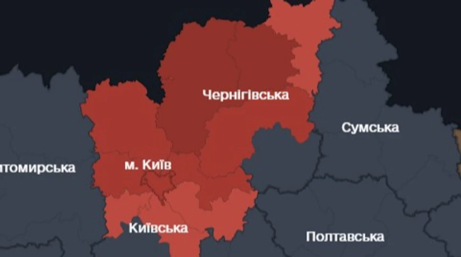 Київська влада повідомила про пожежу у квартирі через влучання дрона. Потім уточнили, що це не через атаку