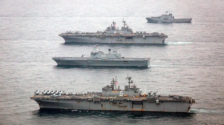 США перекидають тисячі морських піхотинців та десантні кораблі для можливої висадки в Ірані – ЗМІ